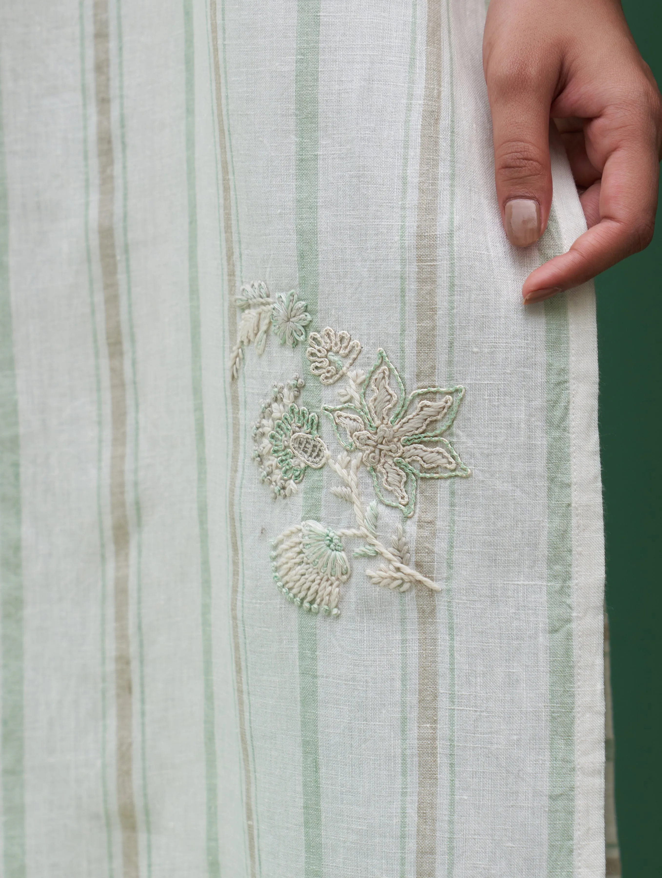 Eiko Striped Linen Kurta - Mint