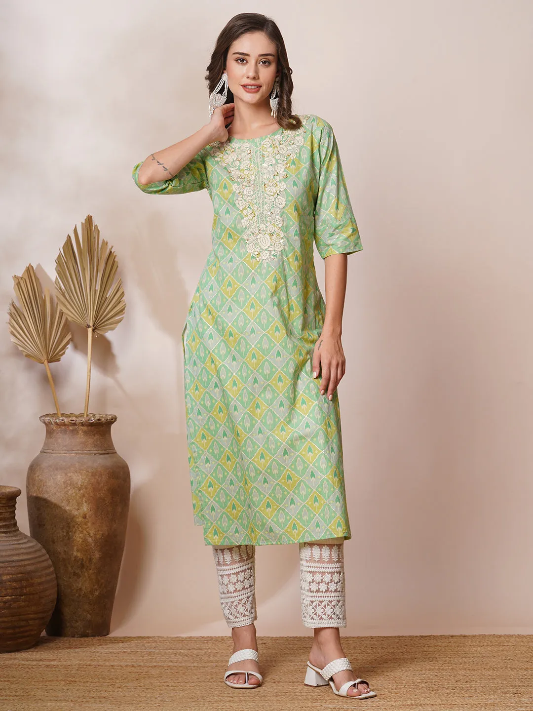 Ethnic Foil Printed & Chikankari Embroidered Straight Fit Kurta - Green