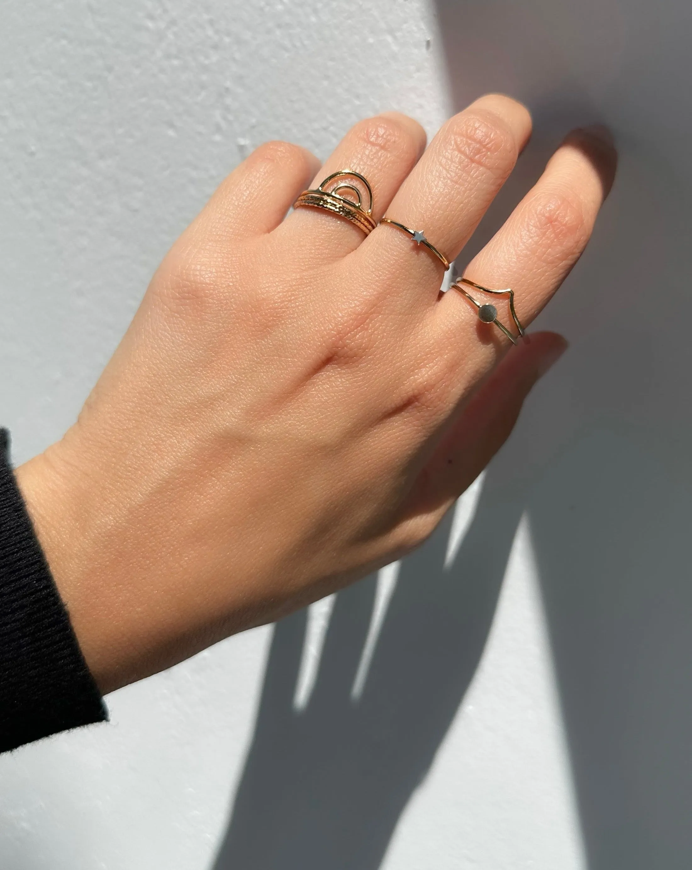 Flat Dot Ring