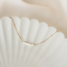 Pearl Boat Necklace - Zanna