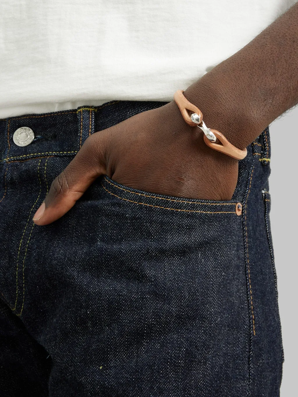 The Flat Head Leather & Silver Single Bracelet Tan